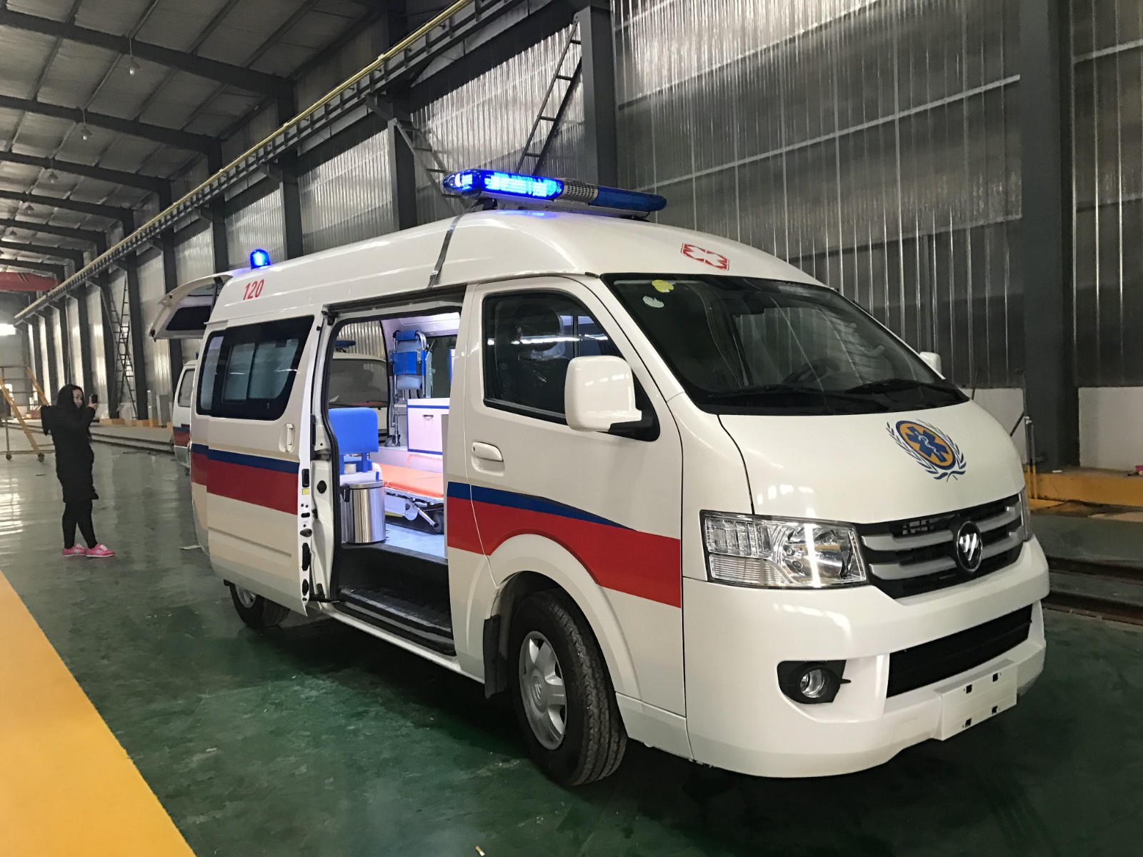 聂拉木县救护车转院